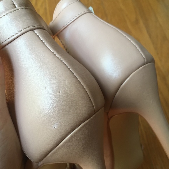 Steve Madden Mickey Open Toe Sandal - Nude - Picture 9 of 10